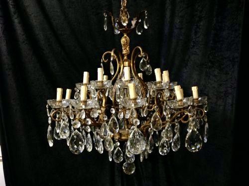 a twenty light large italian brass and crystal antique chandelier